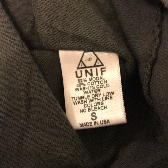 Unif small Skeleton hands heart shape muscle tank - Picture 6 of 7